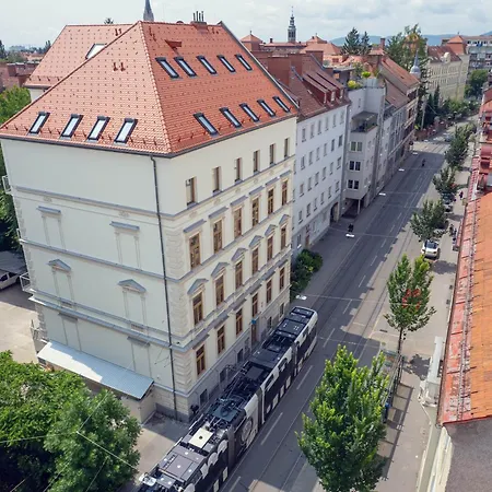 Apartment Leonart Living 13