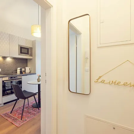 Leonart Living 13 גראץ