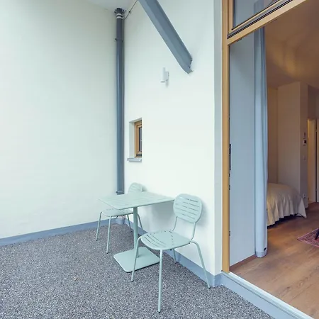 Leonart Living 13 Apartment